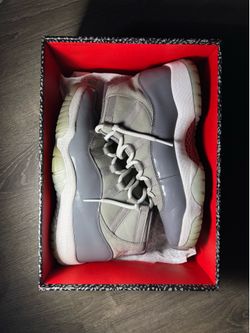 Jordan 11 Cool Grey Size 9
