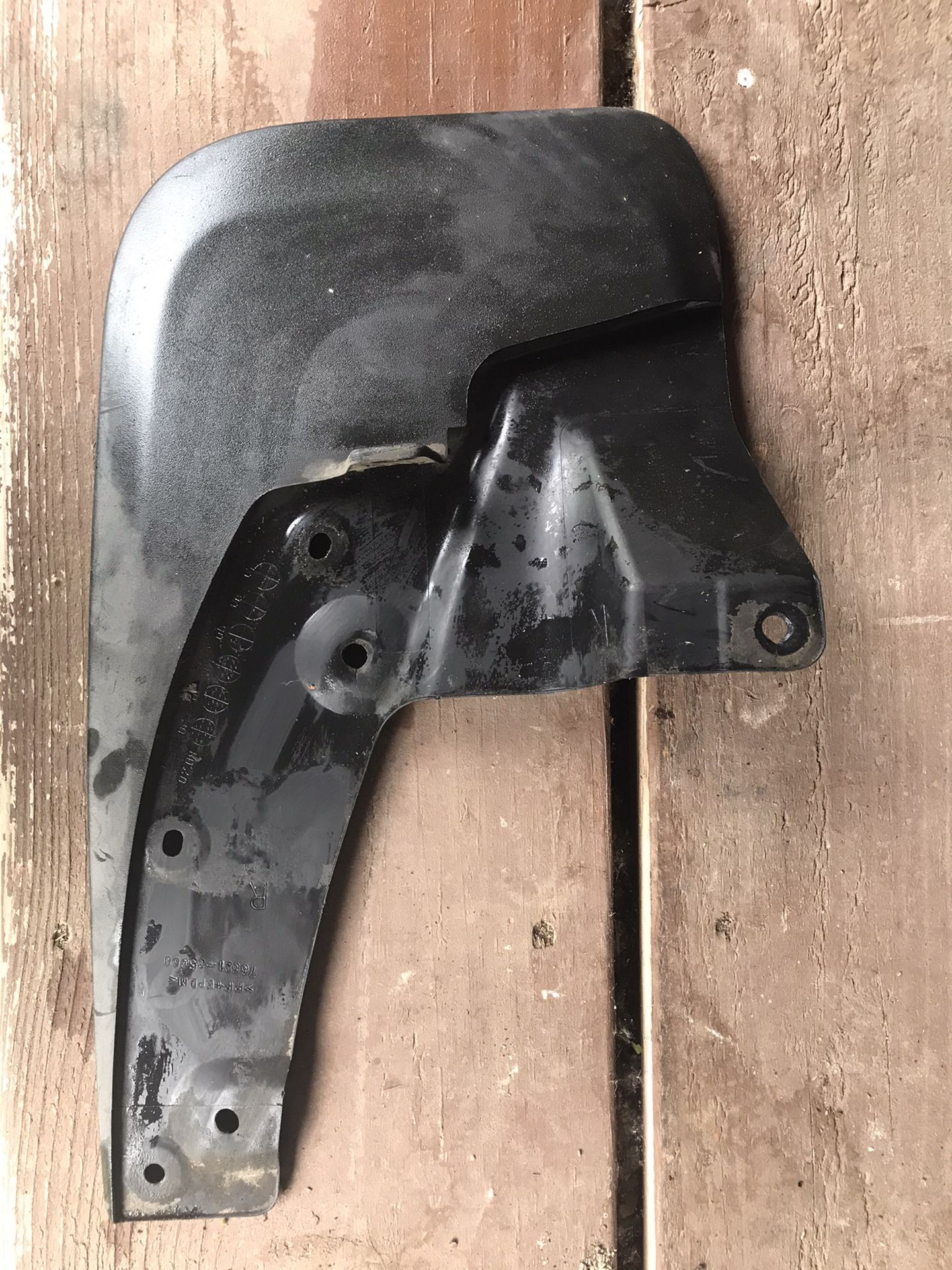 2005 Toyota 4Runner Mud flap
