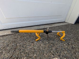 Steering Wheel Lock with Key