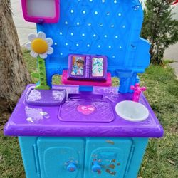 Small Toddler Kitchen Toy $20 South La 90043 