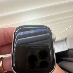 Apple Watch S8 
