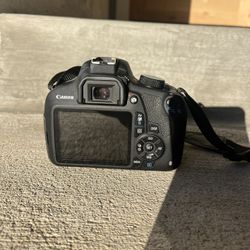 Canon EOS Rebel T5 DSLR Camera Bundle – Great Condition