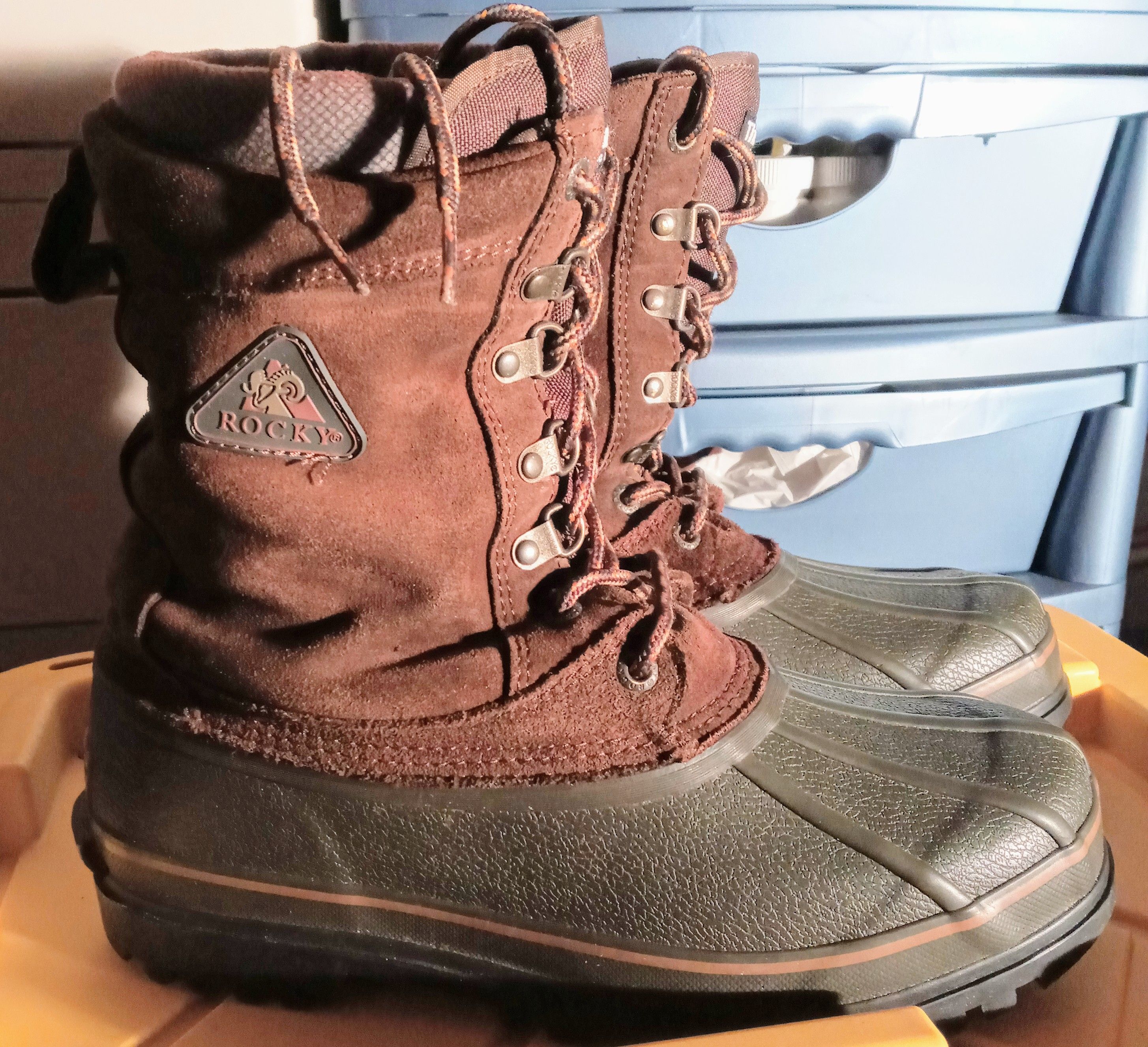 MENS ROCKY BOOTS