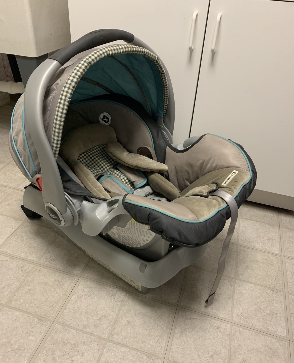 Infant Car seat 