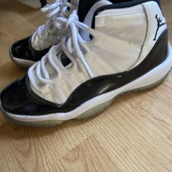 Jordan 11 Concord Size 6.5y USED