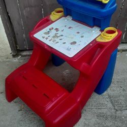 Kids Little Desk and Seat With Open Top Cover