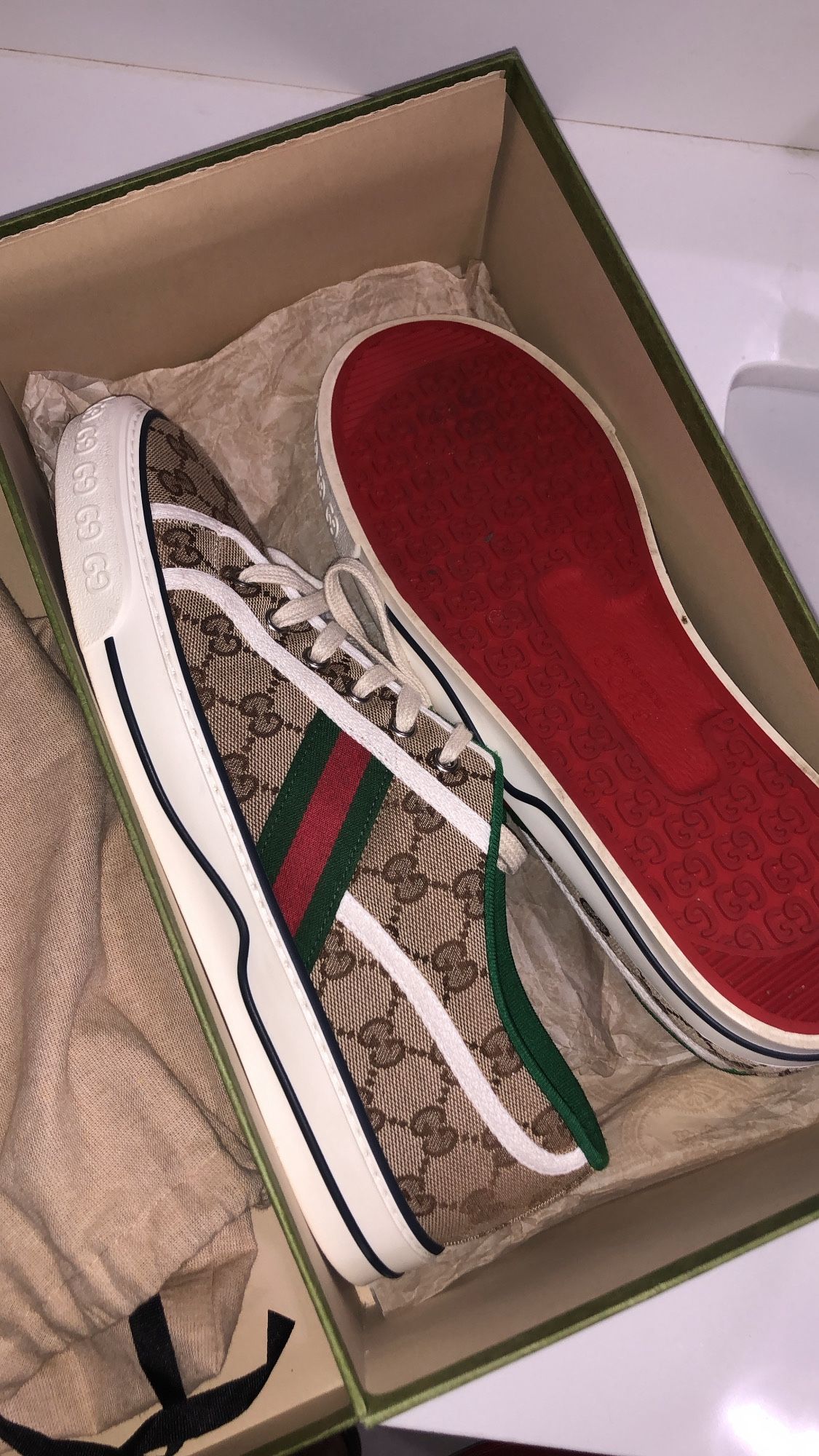 1977 gucci sneakers men