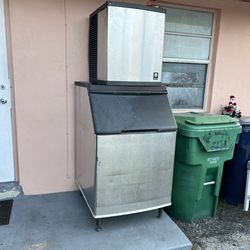 Máquina de hielo con 2  vim