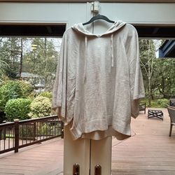 NWT Barefoot Dreams Ultra Lite CozyChic Hoodie w/ Bell Sleeves, size XL