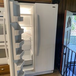 Refrigerator And Freezer Set 