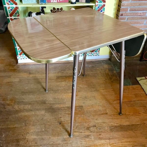Vintage MidCentury DropLeaf Formica Table Very Nice! for Sale in