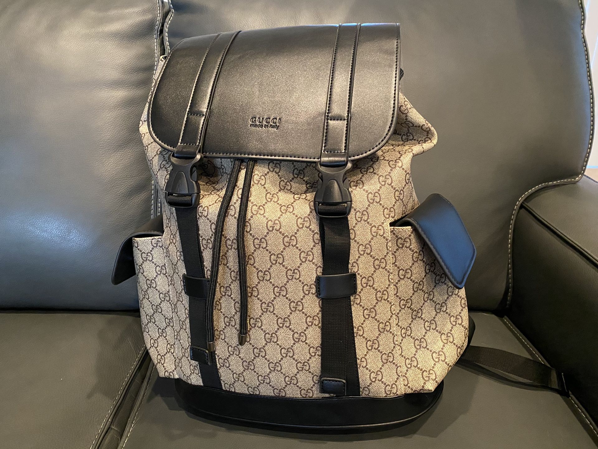 Pre-Owned Gucci Soft Beige GG Canvas Backpack
