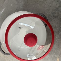 Pot With Lid 