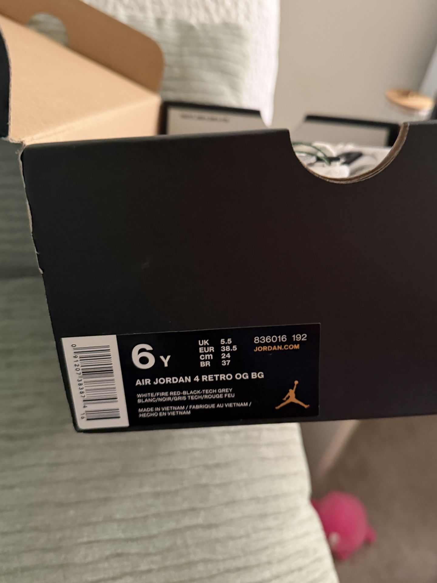 Jordan 4 Cements BRAND NEW