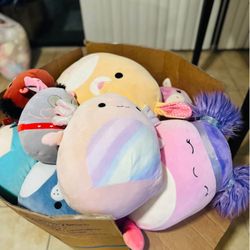 Squishmallows 32+. 11 large some with tags
