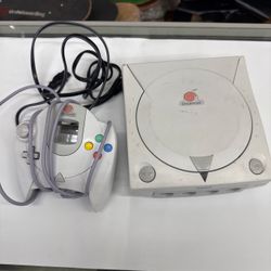 Sega Dreamcast Console with Controller