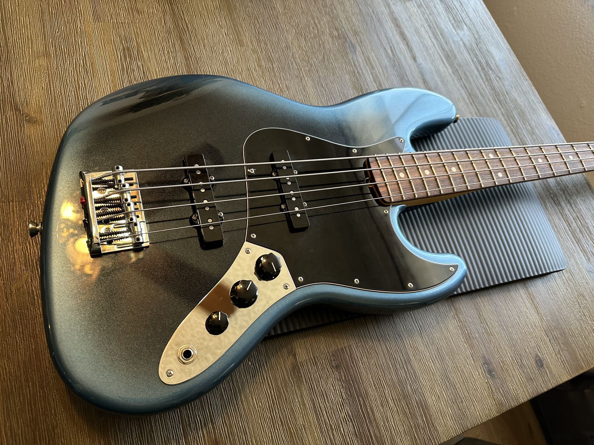 Fender American Professional II Jazz Bass Dark Night Rosewood
