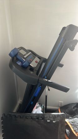 Foldable treadmill