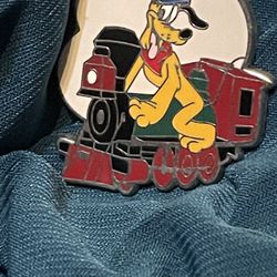 Goofy On Train Disney Pin