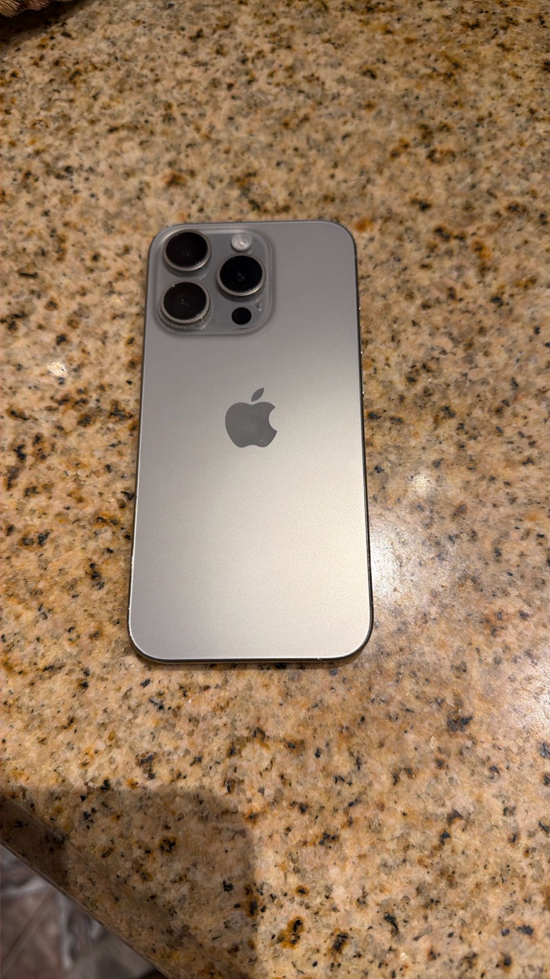 iPhone 15 Pro 256GB UNLOCKED