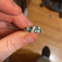 Hand Made Diamond And Emeralds Earrings 