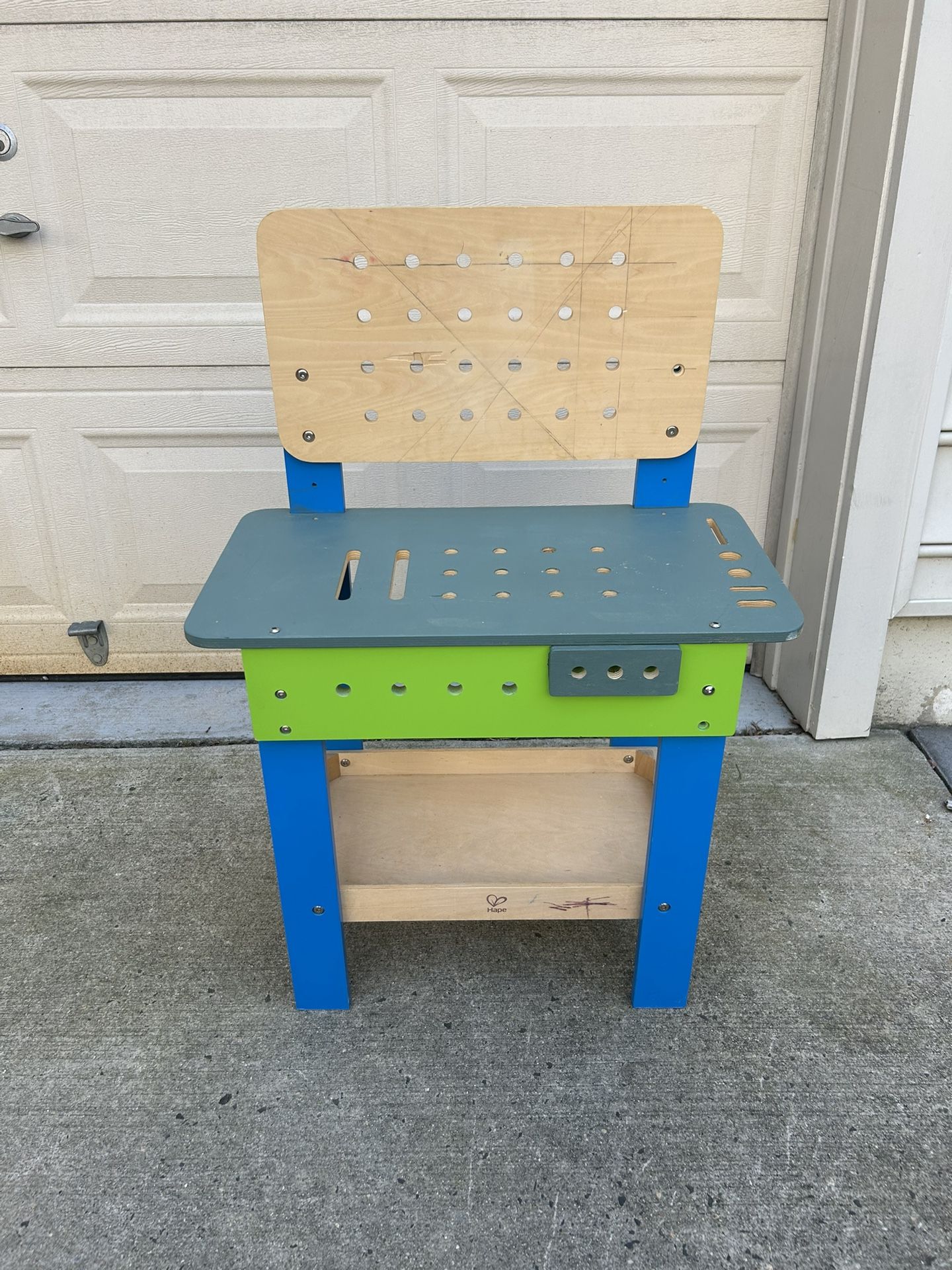 Hape Kids Tool Bench / Master Workbench