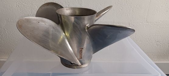Predator Propeller Lh