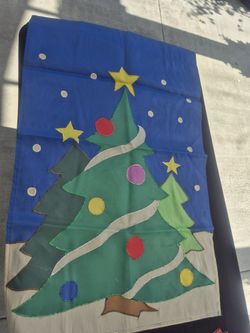 14 Holiday Flags And Banners