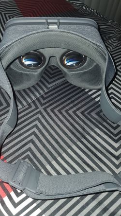Google - Daydream View VR Headset - Slate Thumbnail