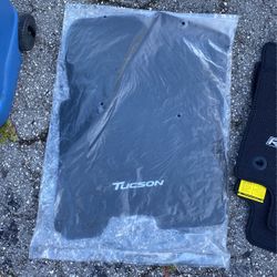 BRAND NEW Hyundai Tucson Floor Mats BRAND NEW $20.00