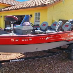 2014 Tracker Pro V 16 -  75 Hp Mercury  4 Stroke - Low Hours