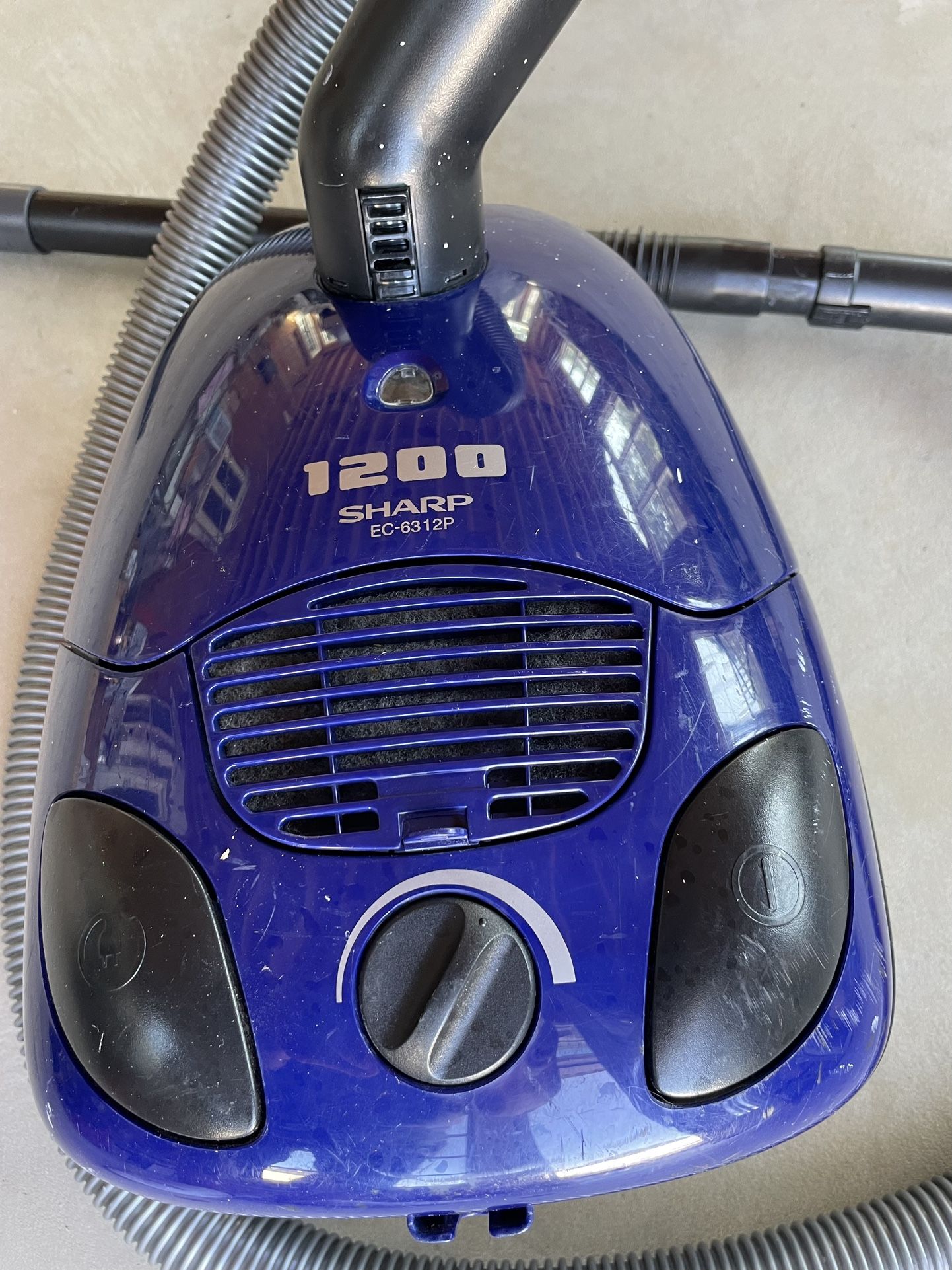 Sharp 1200 Vacuum