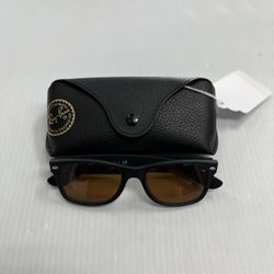 RAYBAN RB2132 SUNGLASSES, IN USED CONDITION, COMES WITH ORIGINAL CASS