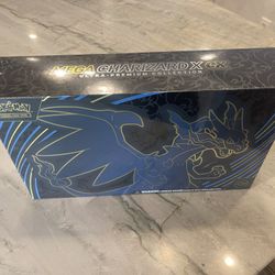 Mega Charizard Ultra Premium Collection
