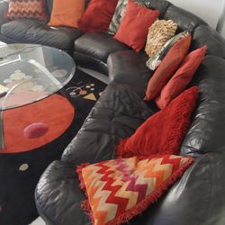 Natuzzi  Black Leather C Couch