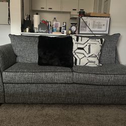 Grey Couch With 6 Pillows 