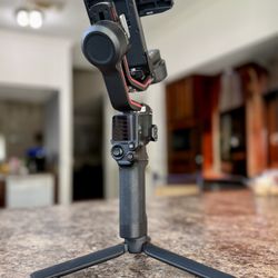 DJI Ronin RS3 Gimbal Stabilizer – Like New + Accessories