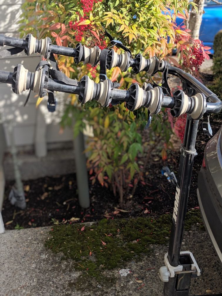 Thule 4 bike rack for hitch