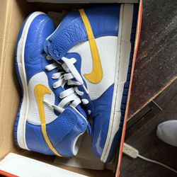 Nike Dunks 