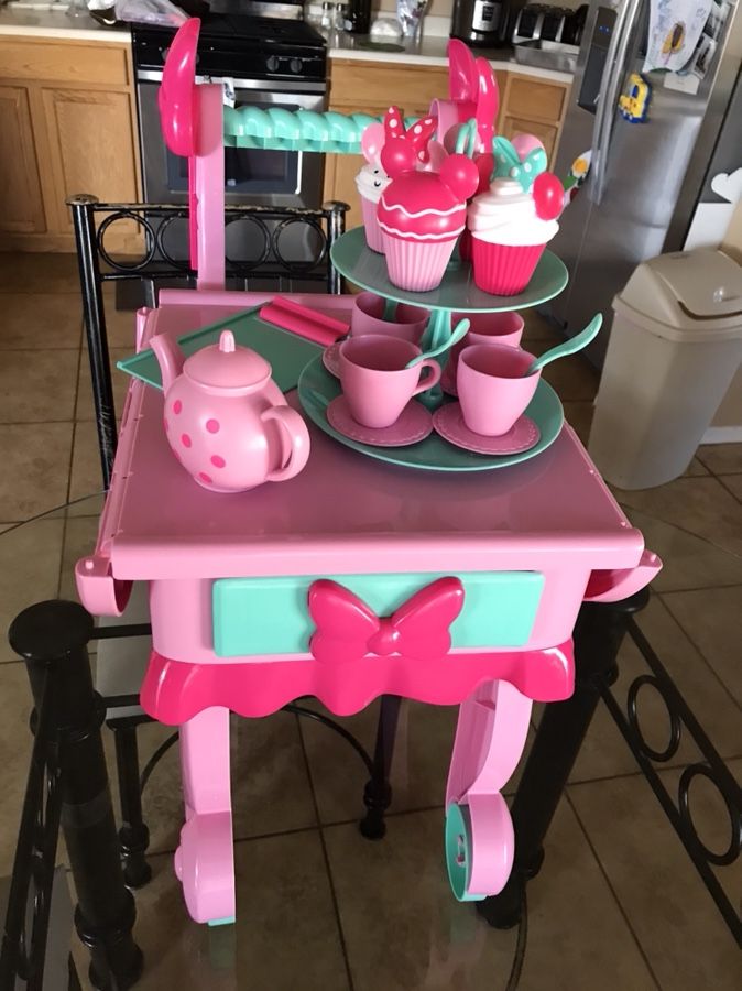 Minnie Mouse Tea Cart Toy