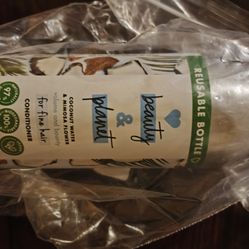 Loop Love Beauty and Planet Thickening Conditioner Coconut Water & Mimosa Flower