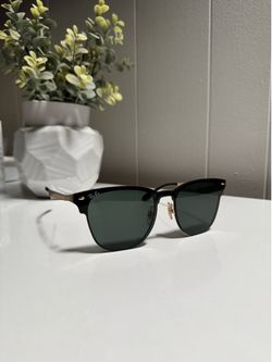 Woman RayBan Glasses
