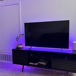 Entertainment Center/ Samsung Smart tv
