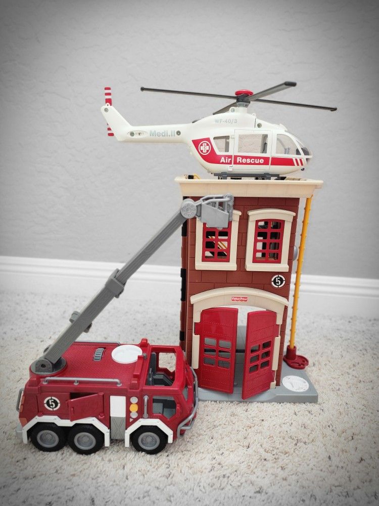 Fisher Price Imaginext Rescue Firefighter Fire Station Truck
And Vintage Playmobil Air Rescue Helicopter
(113984-7) Ff22