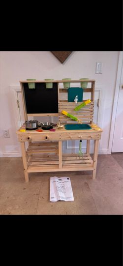 New outdoor mud kitchen for kids- see description
