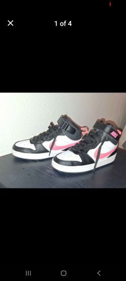 Nike Hightops 6y WOMENS 7/8