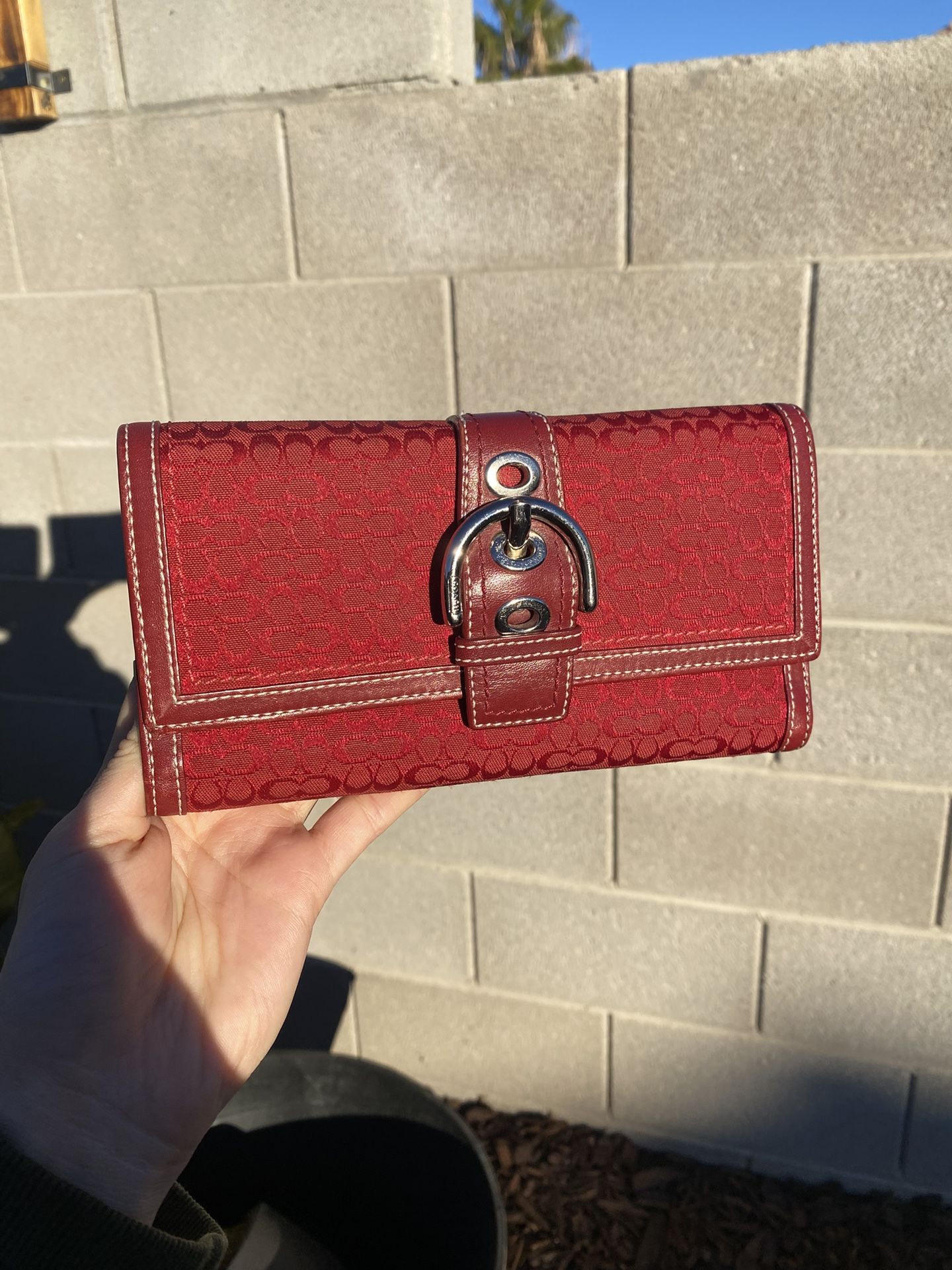 Vintage COACH Mini Signature Red Canvas& Leather Soho Hobo Buckle Trifold Wallet MAKE AN OFFER