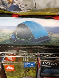 4 Person Dark Room Tent 