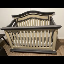 Crib And Dresser Combo 