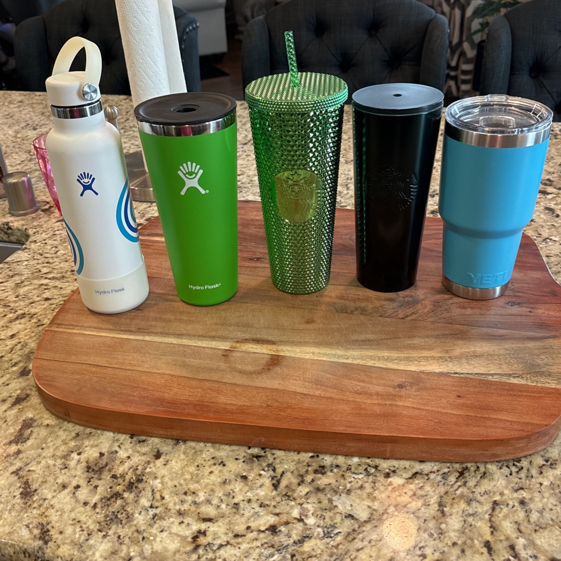 Hydro flask , Starbucks and yeti cups